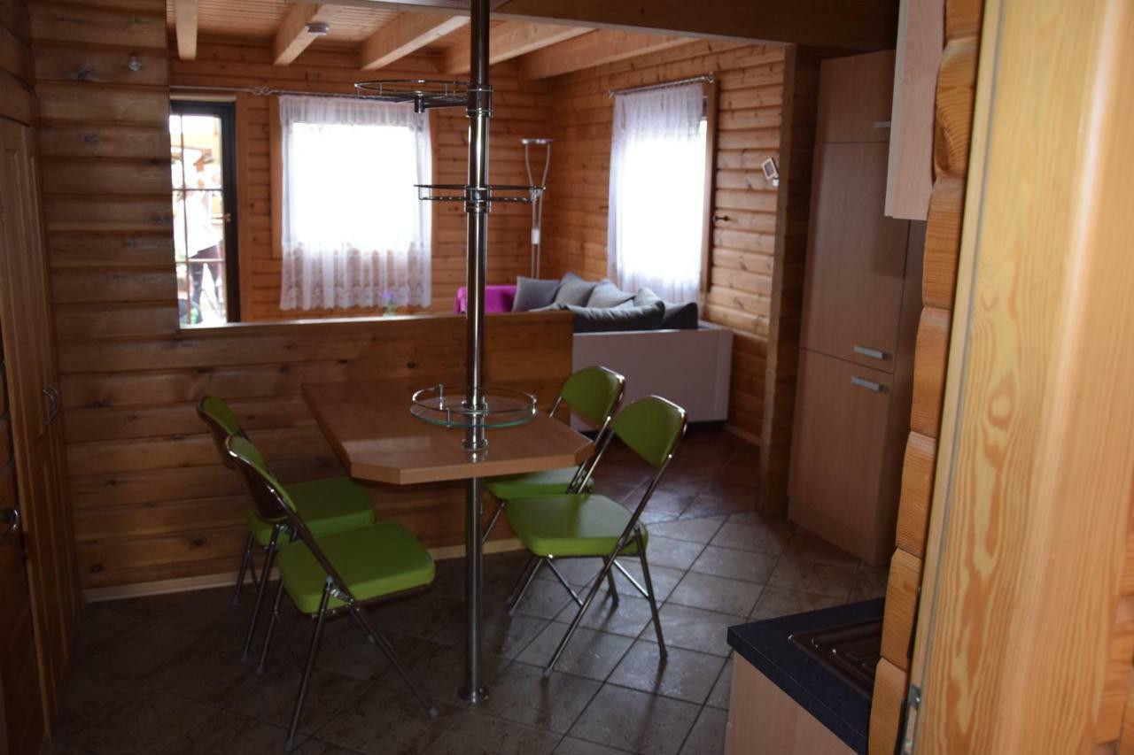 Appartamento Fuenfeichener Weg 16 Eisenhüttenstadt Esterno foto